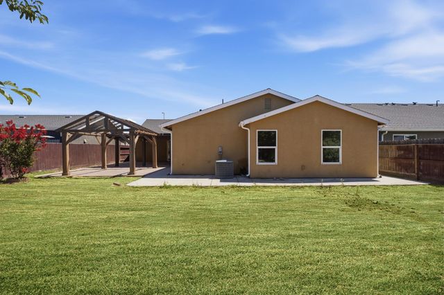 4648 W Harvard Avenue, Fresno, CA 93722