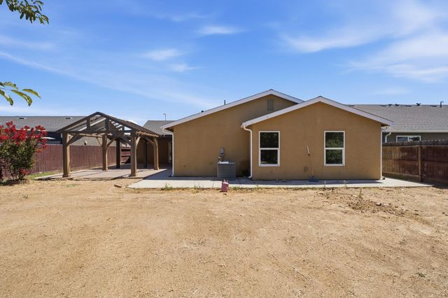 4648 W Harvard Avenue, Fresno, CA 93722