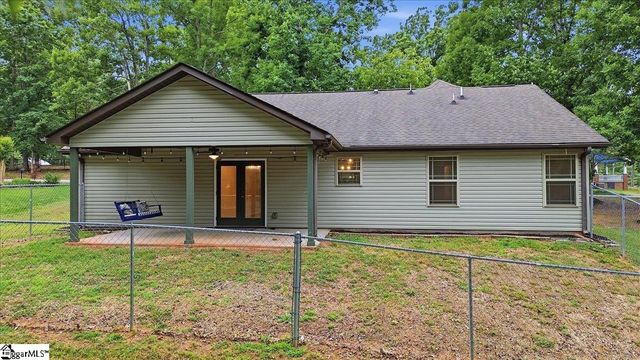 2222 Wright Drive, Greer, SC 29651