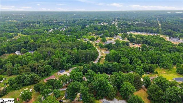 2222 Wright Drive, Greer, SC 29651