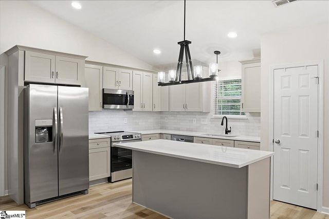 2222 Wright Drive, Greer, SC 29651