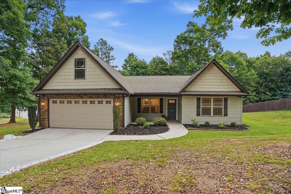 2222 Wright Drive, Greer, SC 29651