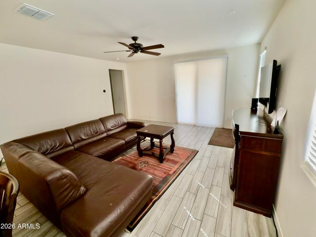 19676 W PINCHOT Drive, Buckeye, AZ 85396