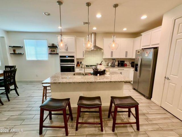 19676 W PINCHOT Drive, Buckeye, AZ 85396