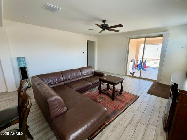 19676 W PINCHOT Drive, Buckeye, AZ 85396