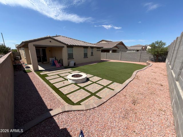 19676 W PINCHOT Drive, Buckeye, AZ 85396
