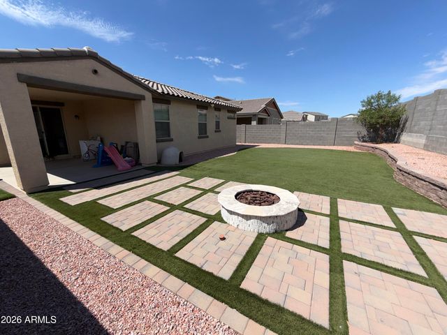 19676 W PINCHOT Drive, Buckeye, AZ 85396