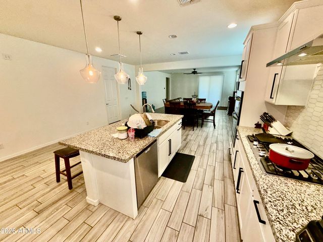 19676 W PINCHOT Drive, Buckeye, AZ 85396