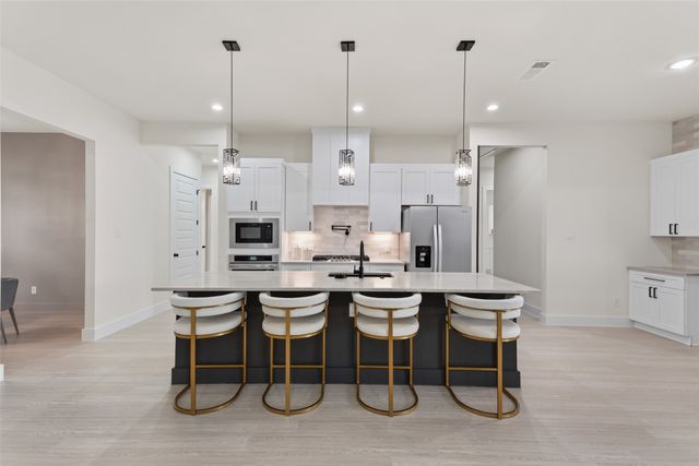 1018 Devonshire Drive N, Forney, TX 75126