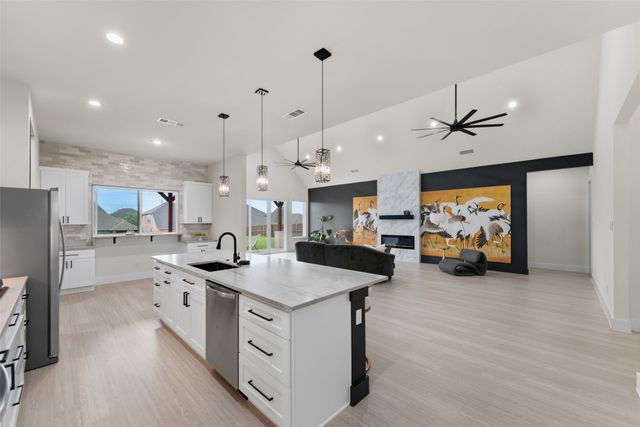 1018 Devonshire Drive N, Forney, TX 75126