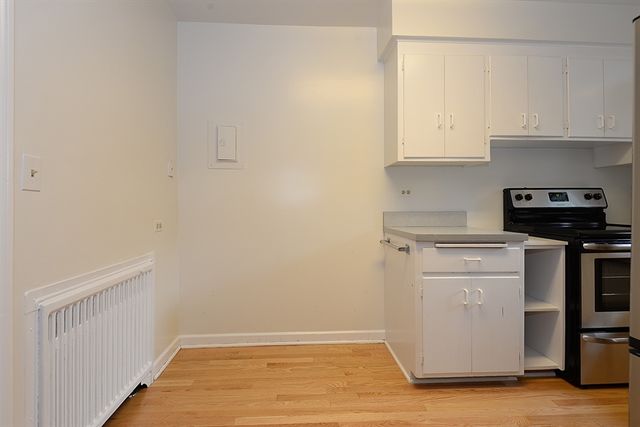 1402 HINMAN Avenue 2E, Evanston, IL 60201