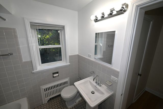 1402 HINMAN Avenue 2E, Evanston, IL 60201