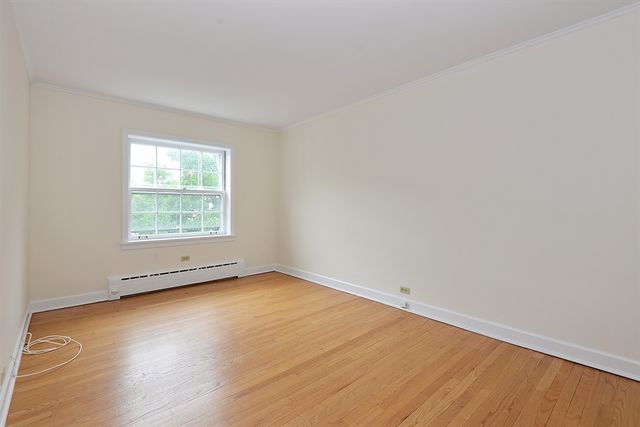 1402 HINMAN Avenue 2E, Evanston, IL 60201