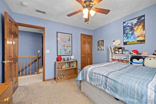 313 Old Homestead Drive, Troy, IL 62294