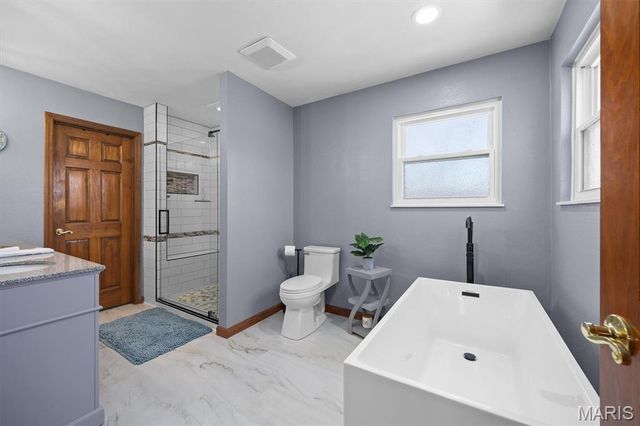 313 Old Homestead Drive, Troy, IL 62294