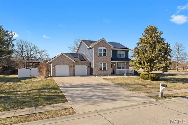 313 Old Homestead Drive, Troy, IL 62294