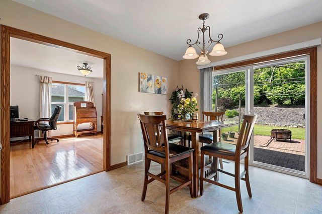 2018 BRACTON ROAD, Suamico, WI 54313