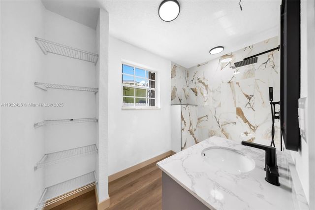 17301 NW 24th Ave, Miami Gardens, FL 33056