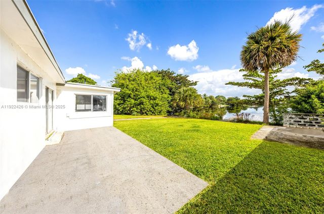 17301 NW 24th Ave, Miami Gardens, FL 33056