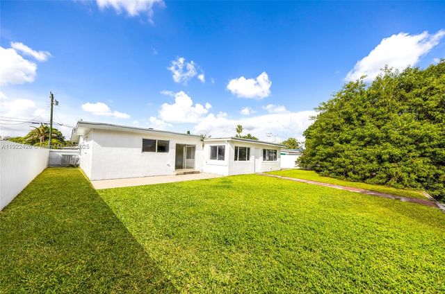 17301 NW 24th Ave, Miami Gardens, FL 33056