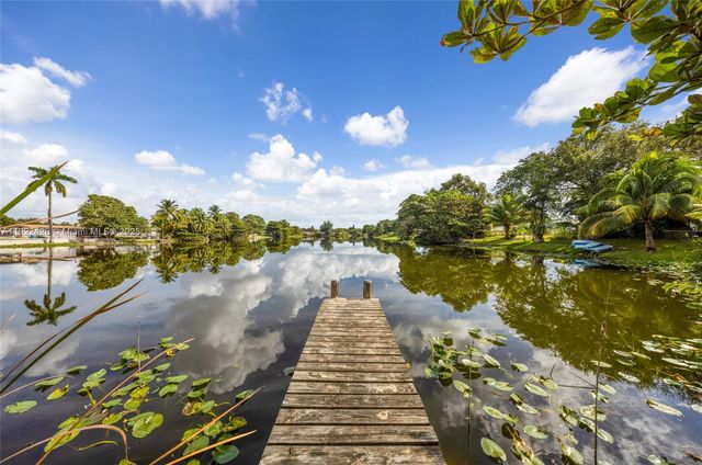 17301 NW 24th Ave, Miami Gardens, FL 33056