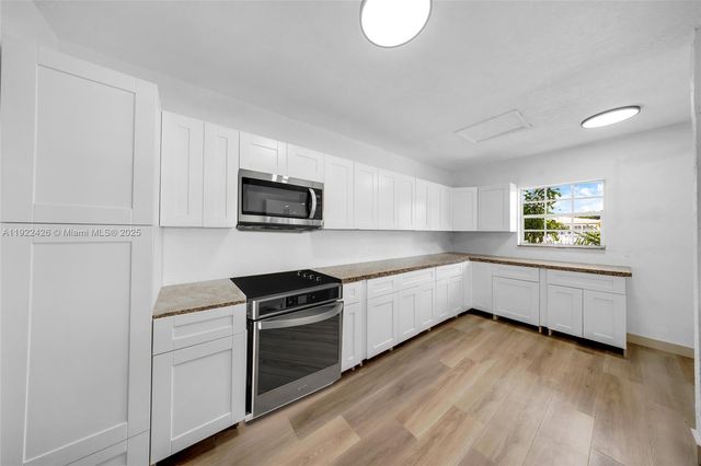 17301 NW 24th Ave, Miami Gardens, FL 33056