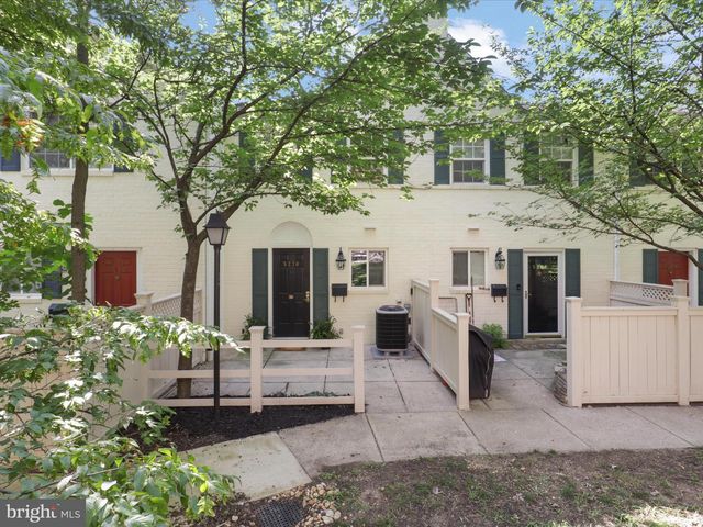 5270 MARIS AVE, Alexandria, VA 22304