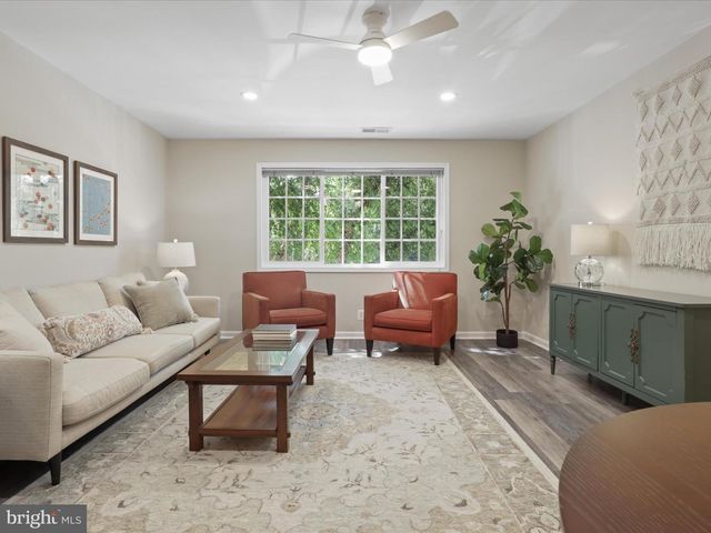 5270 MARIS AVE, Alexandria, VA 22304