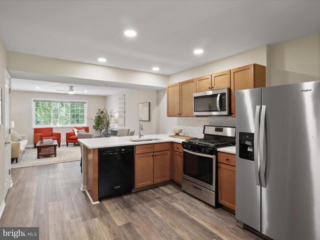 5270 MARIS AVE, Alexandria, VA 22304