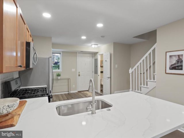 5270 MARIS AVE, Alexandria, VA 22304