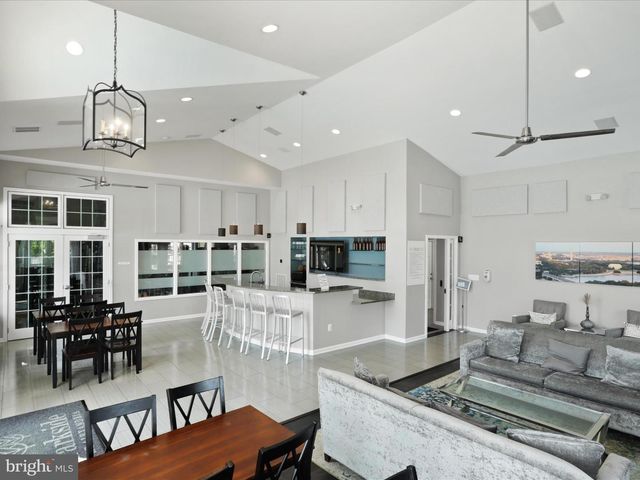 5270 MARIS AVE, Alexandria, VA 22304