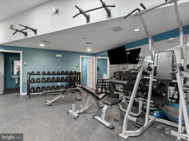 5270 MARIS AVE, Alexandria, VA 22304