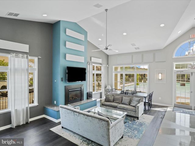 5270 MARIS AVE, Alexandria, VA 22304