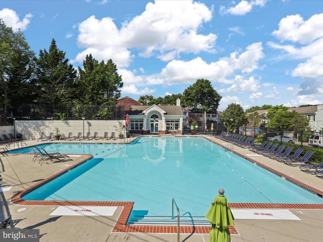 5270 MARIS AVE, Alexandria, VA 22304