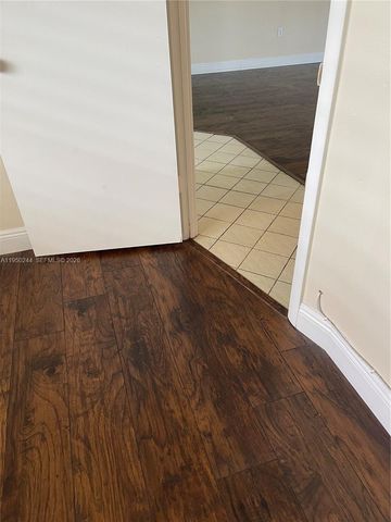 4785 SW 62nd Ave 101, Davie, FL 33314