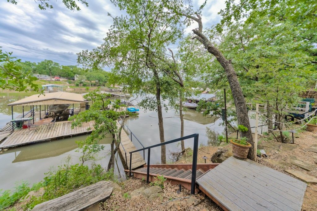931 County Road 1744, Chico, TX 76431