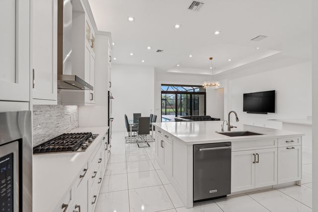 9086 Fiano Place, Boca Raton, FL 33496