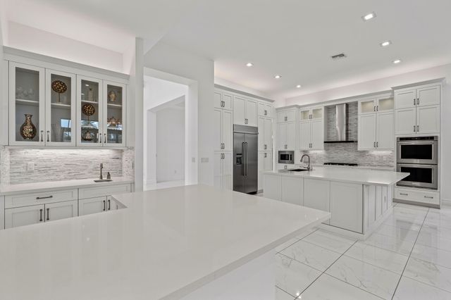 9086 Fiano Place, Boca Raton, FL 33496