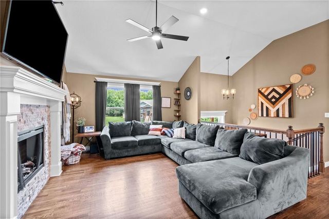613 Dolinger Court, Trimble, MO 64492