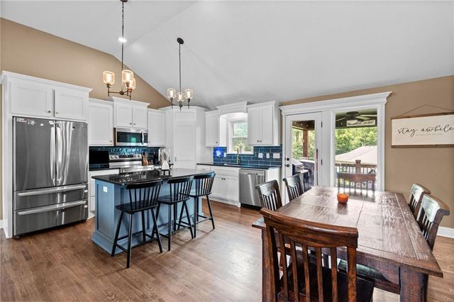 613 Dolinger Court, Trimble, MO 64492