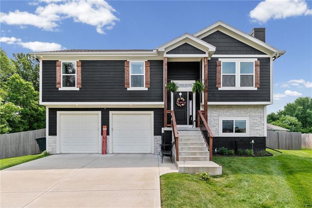 613 Dolinger Court, Trimble, MO 64492