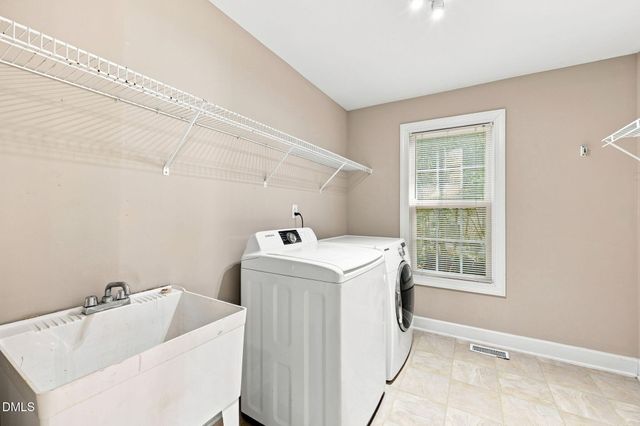 35 Abbington Place, Youngsville, NC 27596