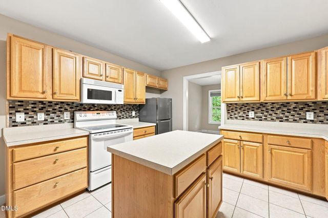 35 Abbington Place, Youngsville, NC 27596