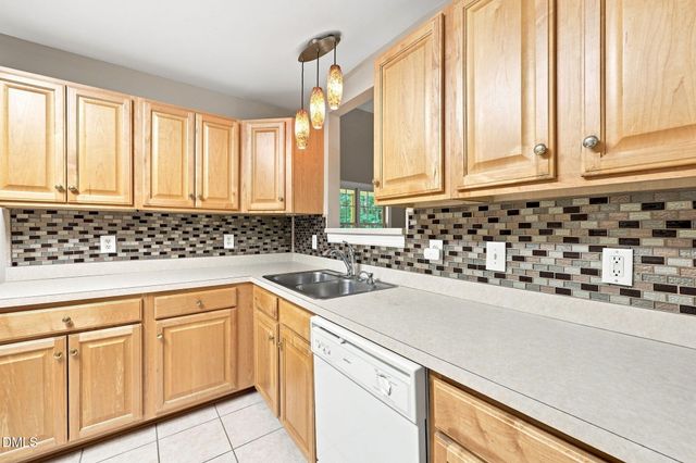 35 Abbington Place, Youngsville, NC 27596