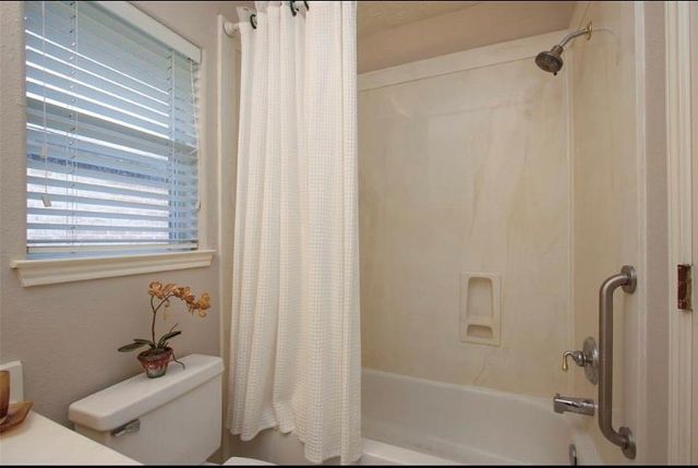1110 Parkhaven Lane, Houston, TX 77077
