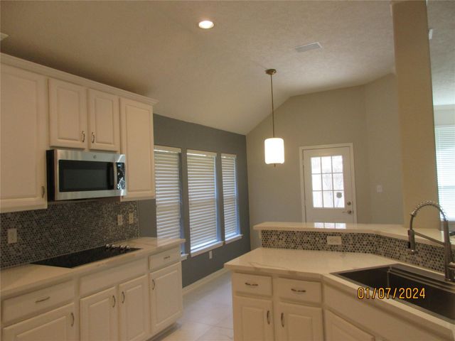 1110 Parkhaven Lane, Houston, TX 77077