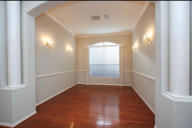 1110 Parkhaven Lane, Houston, TX 77077