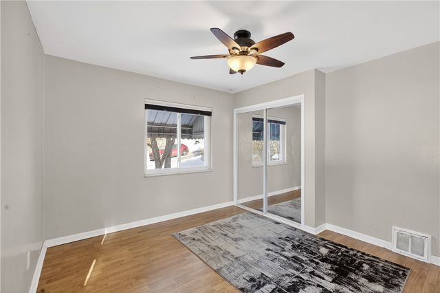 3284 Beechdale St, Brentwood, PA 15227