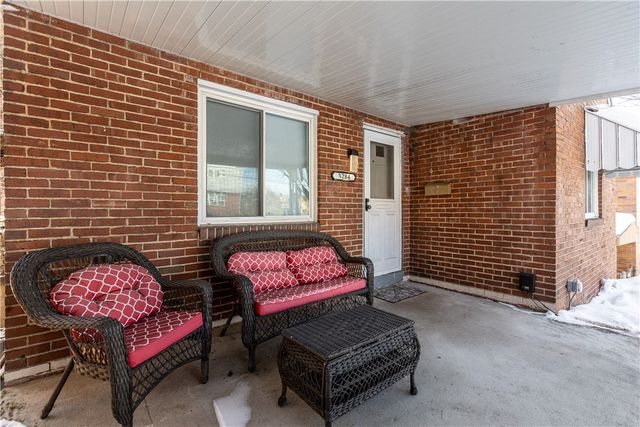 3284 Beechdale St, Brentwood, PA 15227