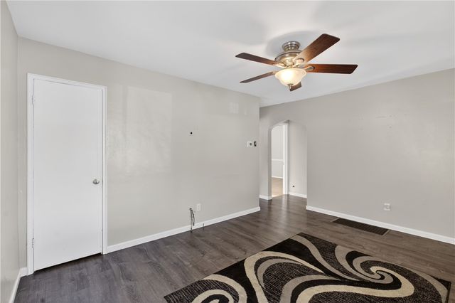 3284 Beechdale St, Brentwood, PA 15227